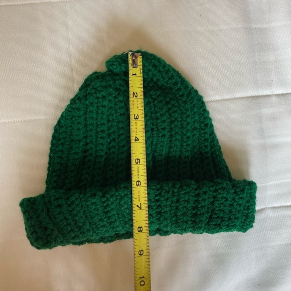 Hand Made Toque - Picture 4 of 5
